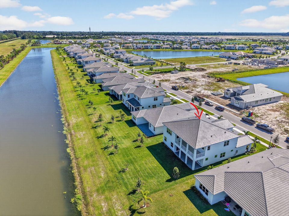 For Rent: $5,300 (5 beds, 4 baths, 4099 Square Feet)