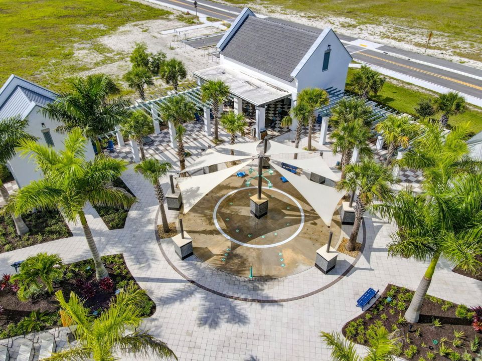 For Rent: $5,300 (5 beds, 4 baths, 4099 Square Feet)