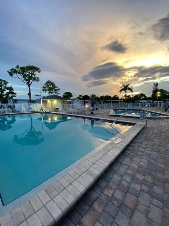 待售: $33,000 (2 贝兹, 2 浴室, 1200 平方英尺)