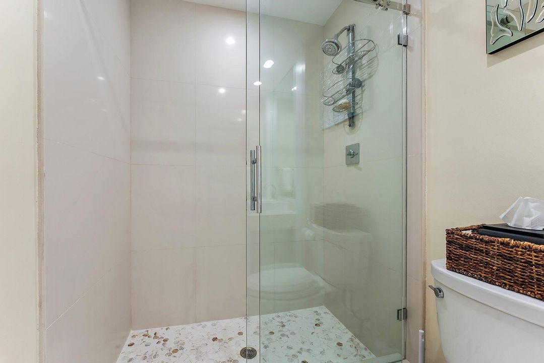 En Venta: $3,945,000 (3 camas, 3 baños, 3295 Pies cuadrados)