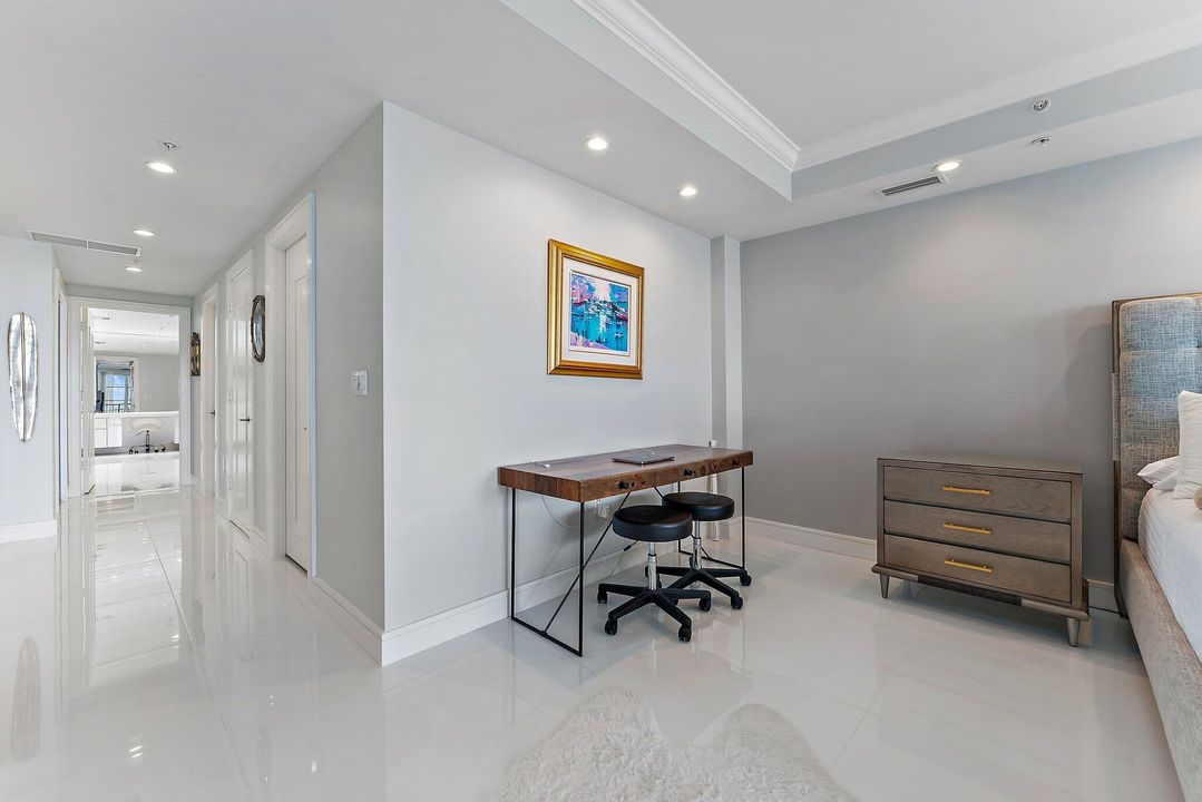 En Venta: $3,945,000 (3 camas, 3 baños, 3295 Pies cuadrados)