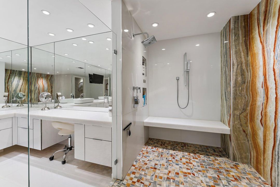 En Venta: $3,945,000 (3 camas, 3 baños, 3295 Pies cuadrados)