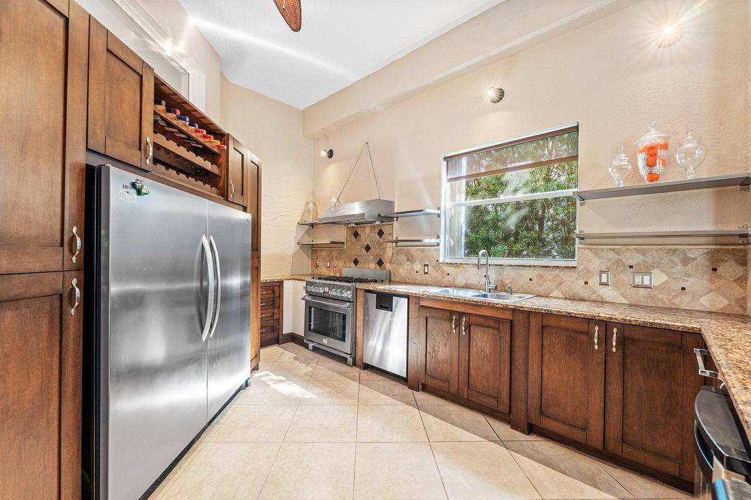 For Sale: $1,250,000 (4 beds, 4 baths, 3460 Square Feet)