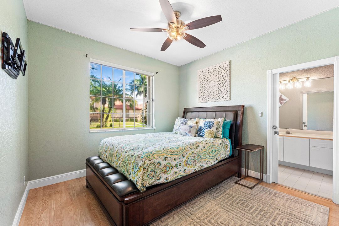 For Sale: $1,250,000 (4 beds, 4 baths, 3460 Square Feet)