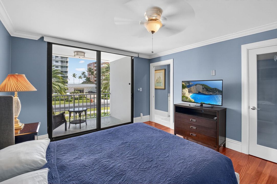 На продажу: $2,295,000 (3 спален, 3 ванн, 2461 Квадратных фут)