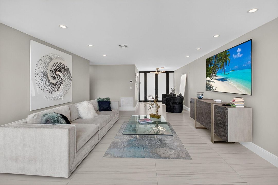 На продажу: $2,295,000 (3 спален, 3 ванн, 2461 Квадратных фут)