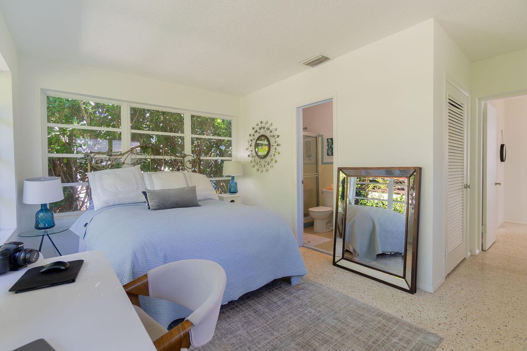 出租: $3,500 (2 贝兹, 2 浴室, 1212 平方英尺)