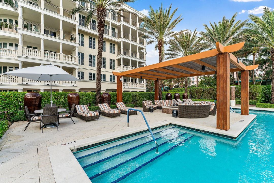 En Venta: $3,945,000 (3 camas, 3 baños, 3295 Pies cuadrados)