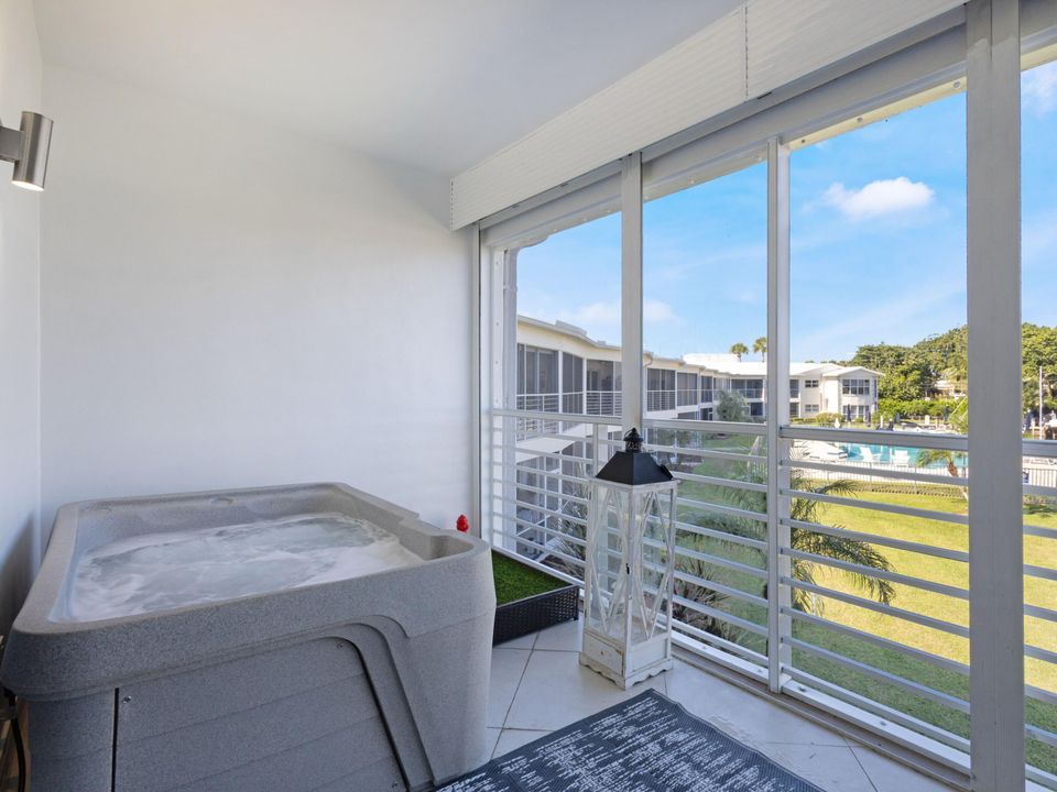 На продажу: $419,500 (1 спален, 1 ванн, 751 Квадратных фут)