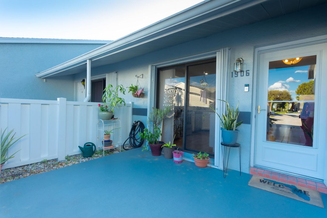 For Sale: $315,000 (3 beds, 2 baths, 1388 Square Feet)