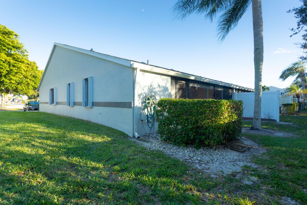 For Sale: $315,000 (3 beds, 2 baths, 1388 Square Feet)