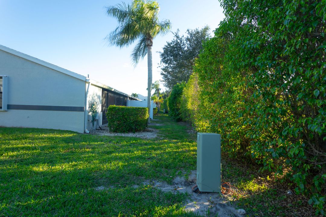 For Sale: $315,000 (3 beds, 2 baths, 1388 Square Feet)