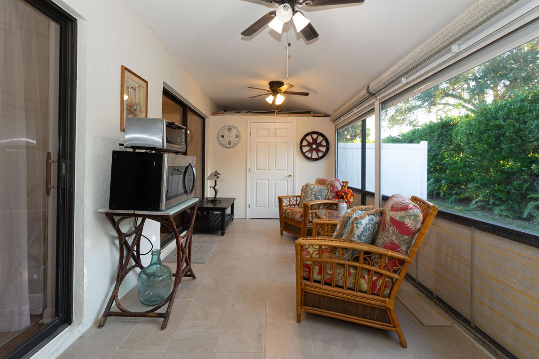 For Sale: $315,000 (3 beds, 2 baths, 1388 Square Feet)