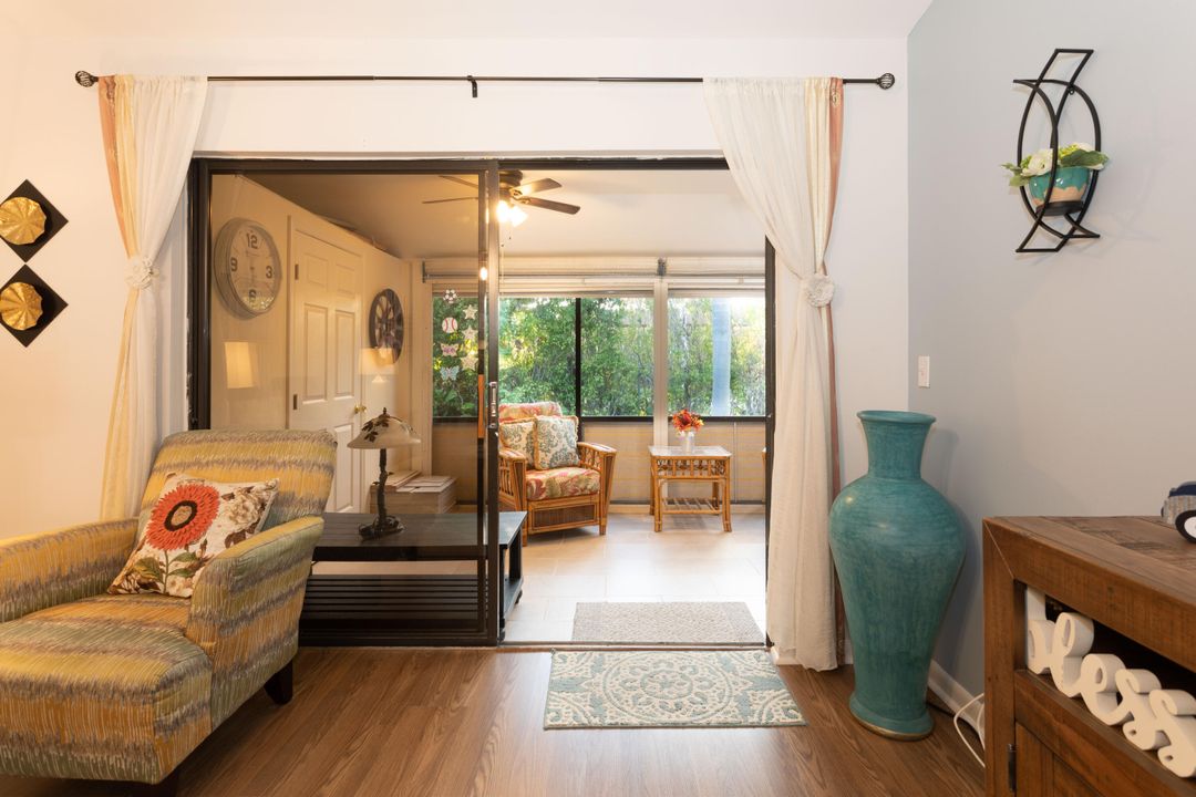 For Sale: $315,000 (3 beds, 2 baths, 1388 Square Feet)