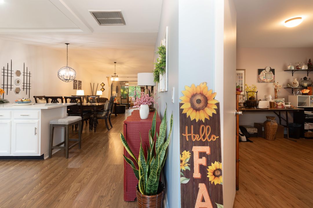 For Sale: $315,000 (3 beds, 2 baths, 1388 Square Feet)