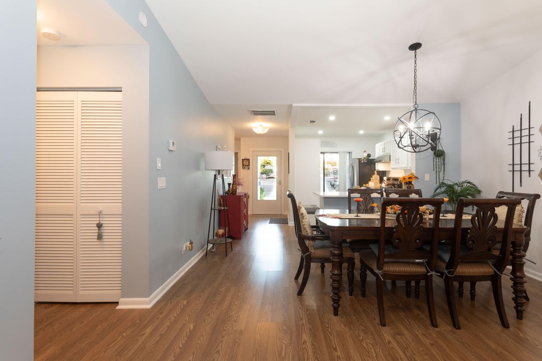 For Sale: $315,000 (3 beds, 2 baths, 1388 Square Feet)