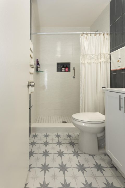 For Sale: $315,000 (3 beds, 2 baths, 1388 Square Feet)