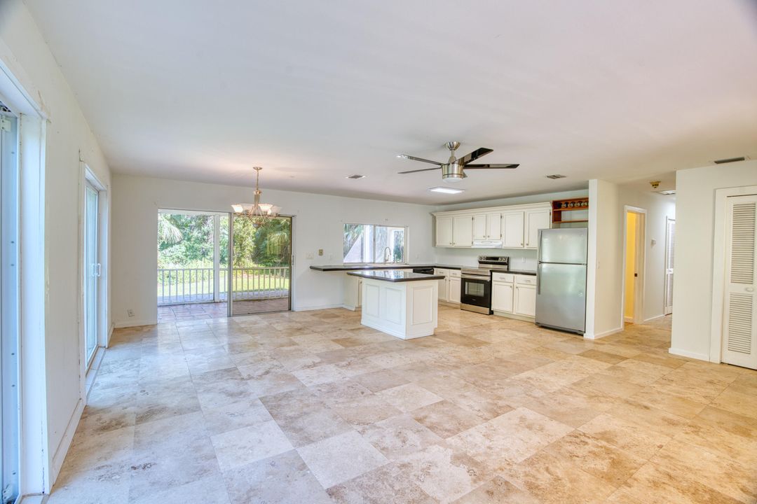 Active With Contract: $1,200,000 (3 beds, 2 baths, 1528 Square Feet)