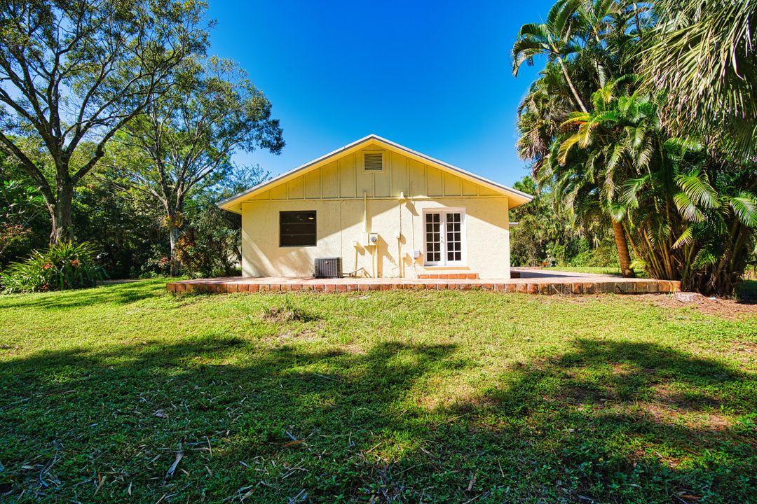 Active With Contract: $1,200,000 (3 beds, 2 baths, 1528 Square Feet)