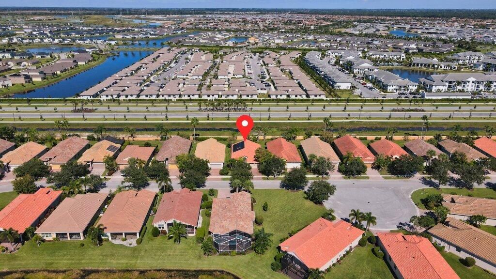 待售: $335,000 (2 贝兹, 2 浴室, 1738 平方英尺)