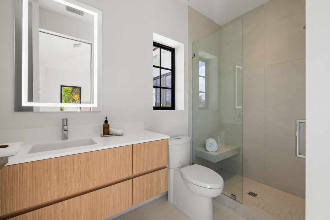 For Sale: $6,890,000 (5 beds, 5 baths, 5260 Square Feet)