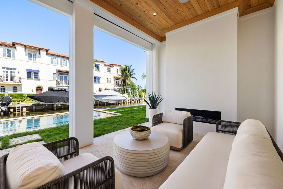 For Sale: $6,890,000 (5 beds, 5 baths, 5260 Square Feet)