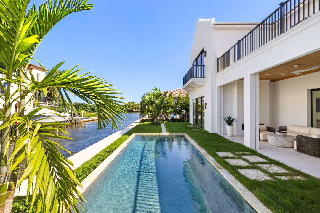 For Sale: $6,890,000 (5 beds, 5 baths, 5260 Square Feet)