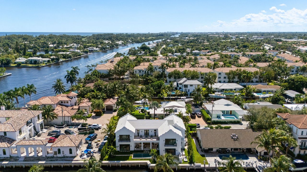 For Sale: $6,890,000 (5 beds, 5 baths, 5260 Square Feet)