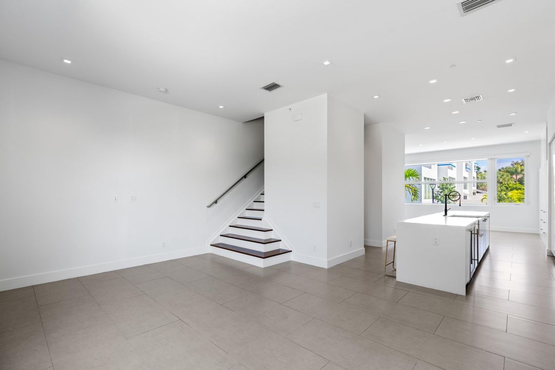 For Sale: $1,290,000 (3 beds, 3 baths, 2233 Square Feet)