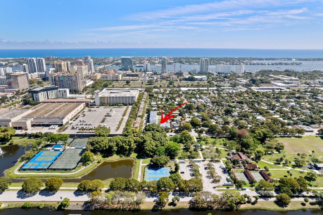 For Sale: $1,290,000 (3 beds, 3 baths, 2233 Square Feet)