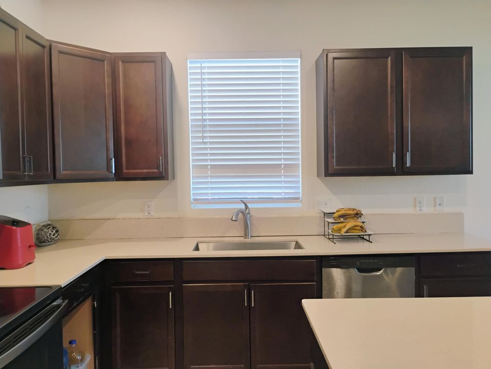 For Sale: $420,000 (4 beds, 3 baths, 2271 Square Feet)