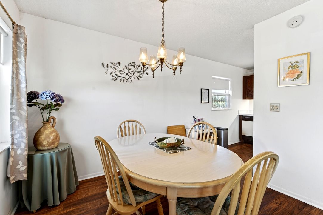 На продажу: $100,000 (1 спален, 1 ванн, 750 Квадратных фут)