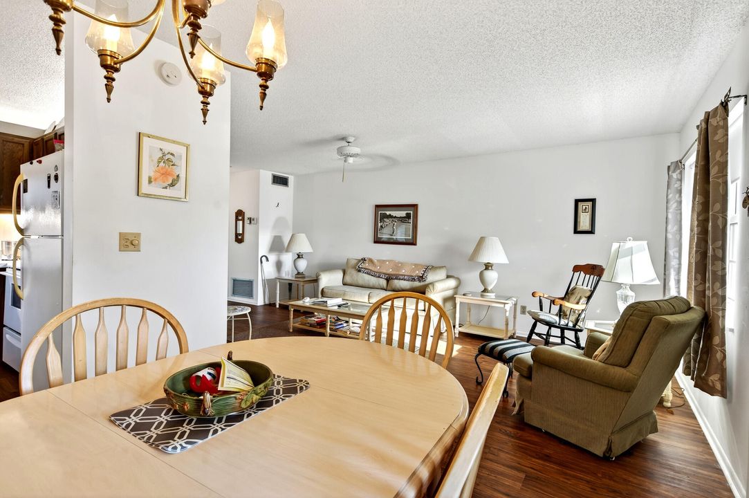 На продажу: $100,000 (1 спален, 1 ванн, 750 Квадратных фут)