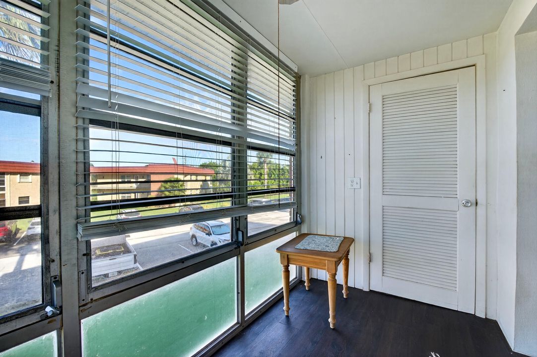 На продажу: $100,000 (1 спален, 1 ванн, 750 Квадратных фут)