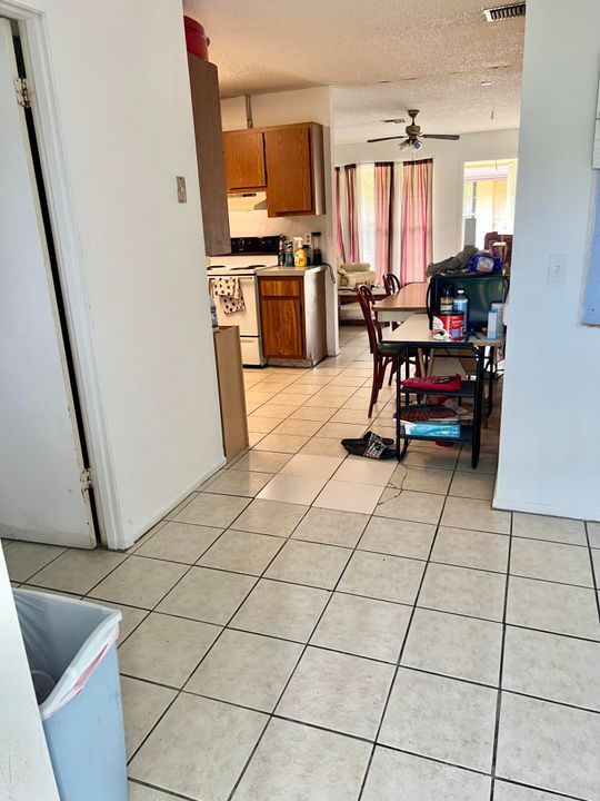 Activo con contrato: $999,900 (0 camas, 0 baños, 4292 Pies cuadrados)