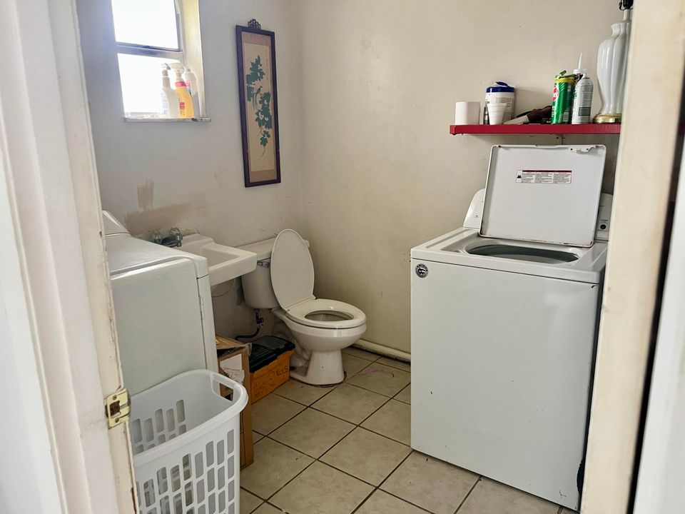 Activo con contrato: $999,900 (0 camas, 0 baños, 4292 Pies cuadrados)