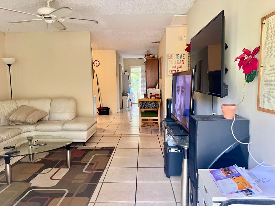 Activo con contrato: $999,900 (0 camas, 0 baños, 4292 Pies cuadrados)