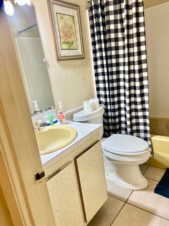 Activo con contrato: $999,900 (0 camas, 0 baños, 4292 Pies cuadrados)