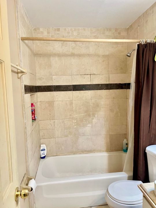 Activo con contrato: $999,900 (0 camas, 0 baños, 4292 Pies cuadrados)