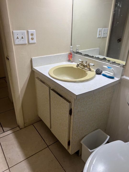 Activo con contrato: $999,900 (0 camas, 0 baños, 4292 Pies cuadrados)