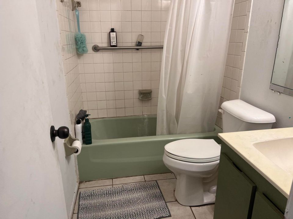 Activo con contrato: $999,900 (0 camas, 0 baños, 4292 Pies cuadrados)