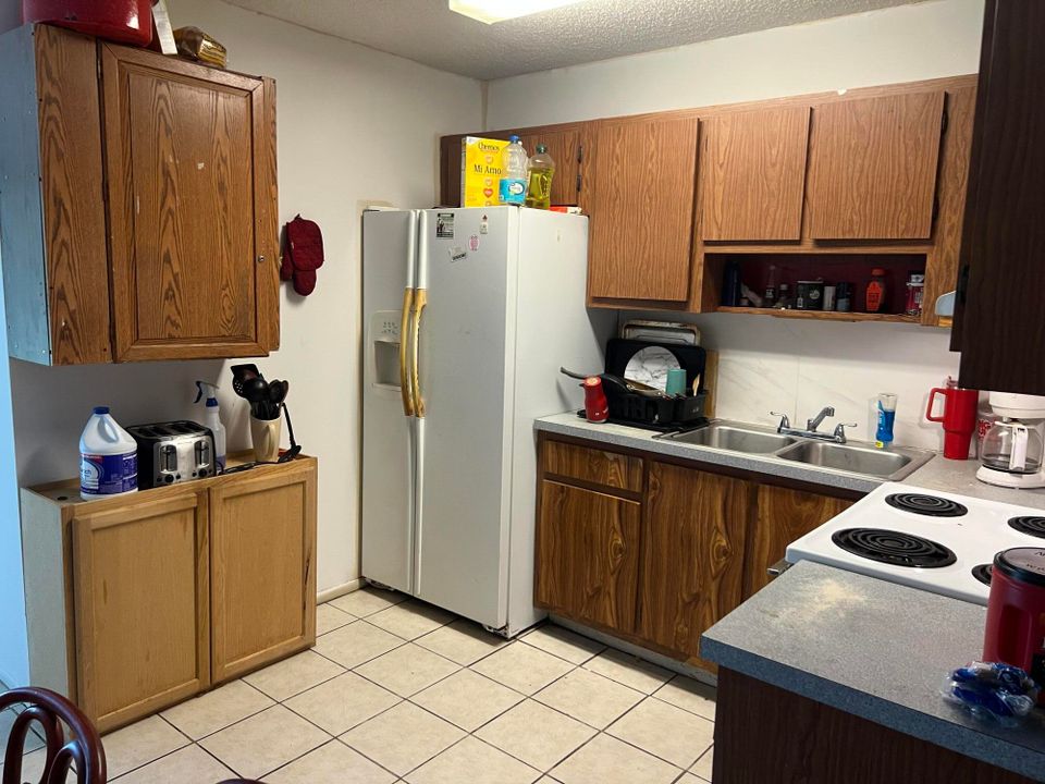 Activo con contrato: $999,900 (0 camas, 0 baños, 4292 Pies cuadrados)