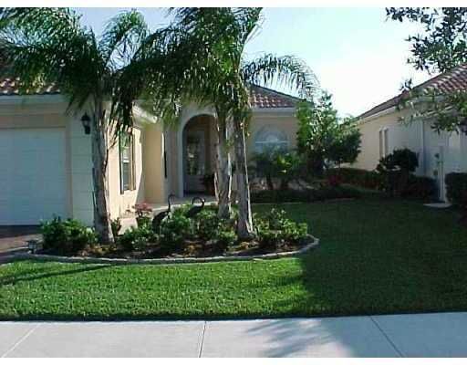 En Renta: $3,275 (3 camas, 2 baños, 1988 Pies cuadrados)