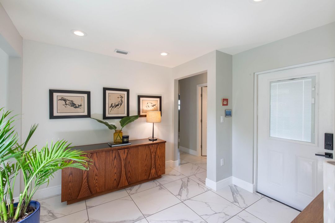 For Rent: $3,460 (3 beds, 2 baths, 1717 Square Feet)