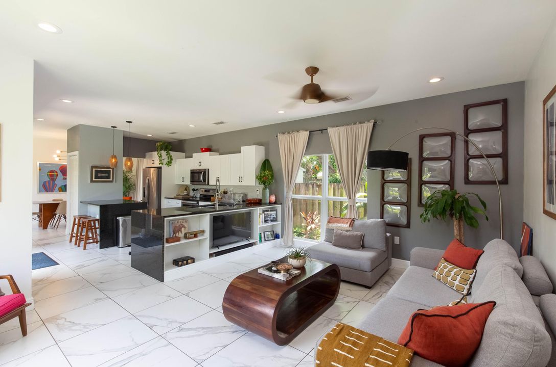 For Rent: $3,460 (3 beds, 2 baths, 1717 Square Feet)