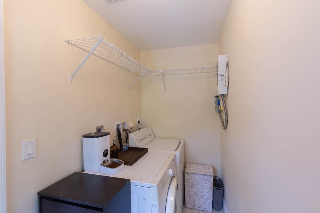 For Rent: $3,460 (3 beds, 2 baths, 1717 Square Feet)