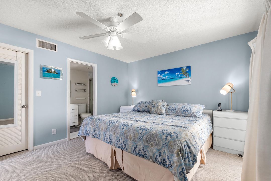 Active With Contract: $2,000 (2 beds, 2 baths, 1045 Square Feet)