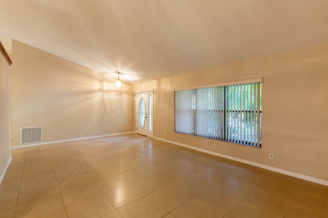 В аренду: $3,800 (4 спален, 2 ванн, 2401 Квадратных фут)