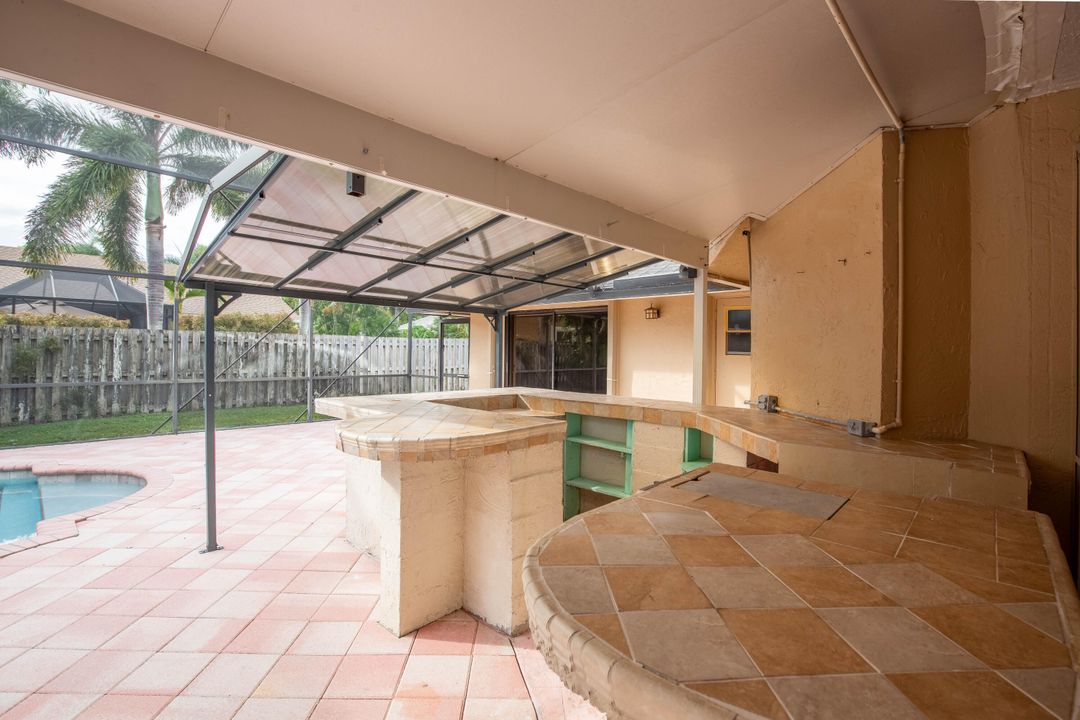 В аренду: $3,800 (4 спален, 2 ванн, 2401 Квадратных фут)