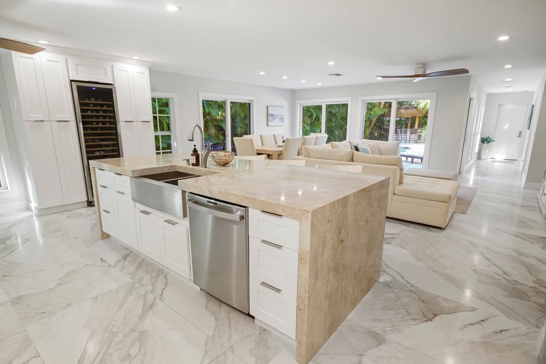 На продажу: $3,795,000 (3 спален, 4 ванн, 2602 Квадратных фут)